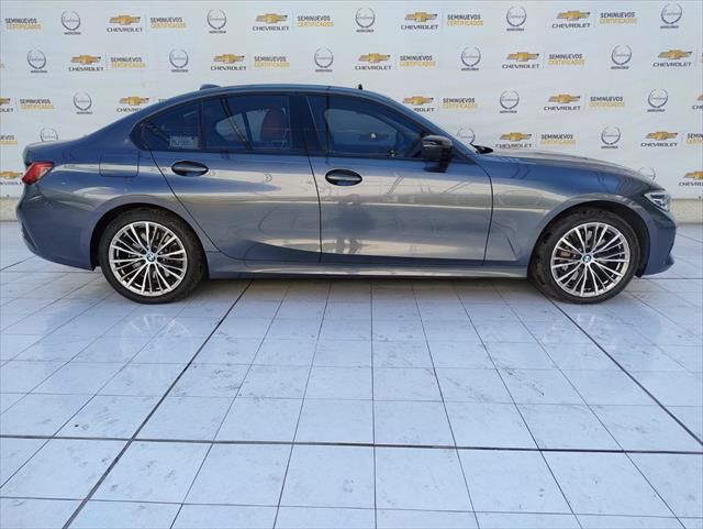 Fotografía en tamaño completo