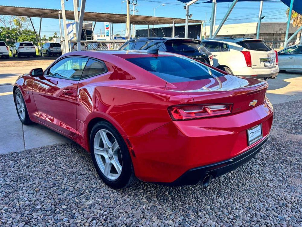 Fotografía en tamaño completo