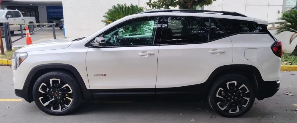 Fotografía en tamaño completo