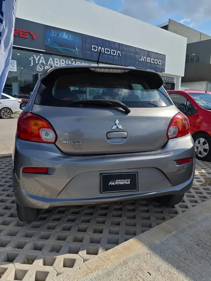 Fotografía en tamaño completo