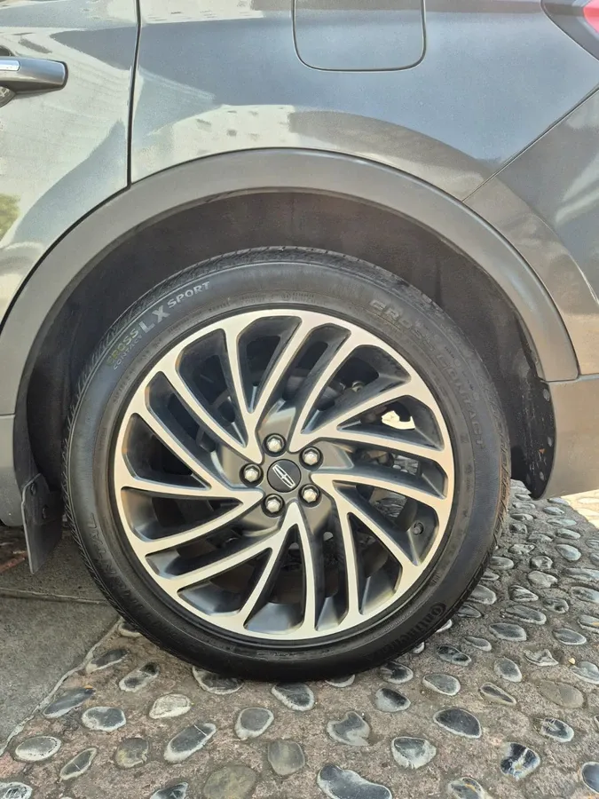 Fotografía en tamaño completo