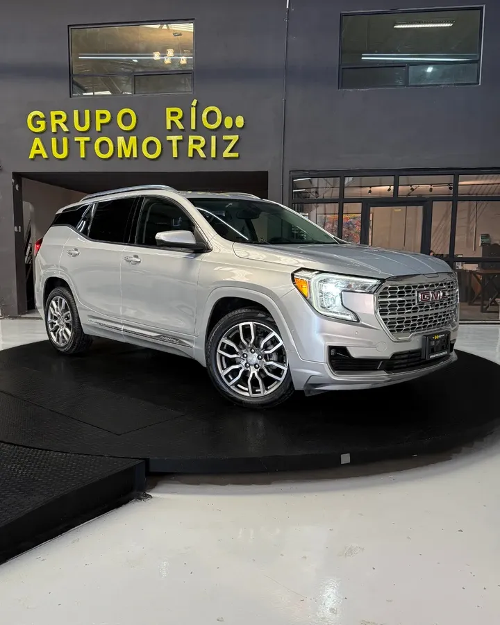 Fotografía en tamaño completo