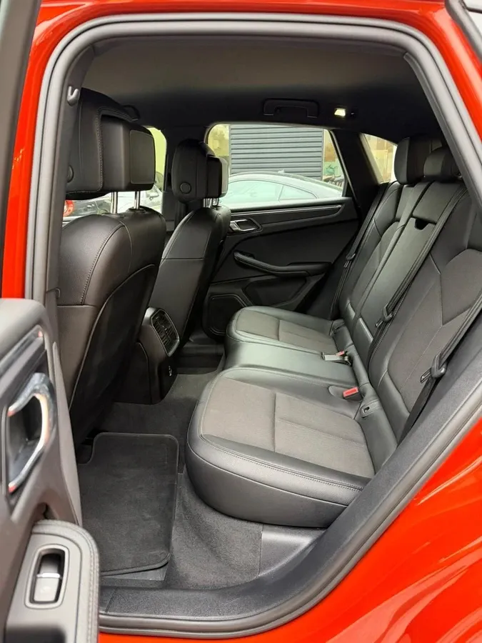 Fotografía en tamaño completo