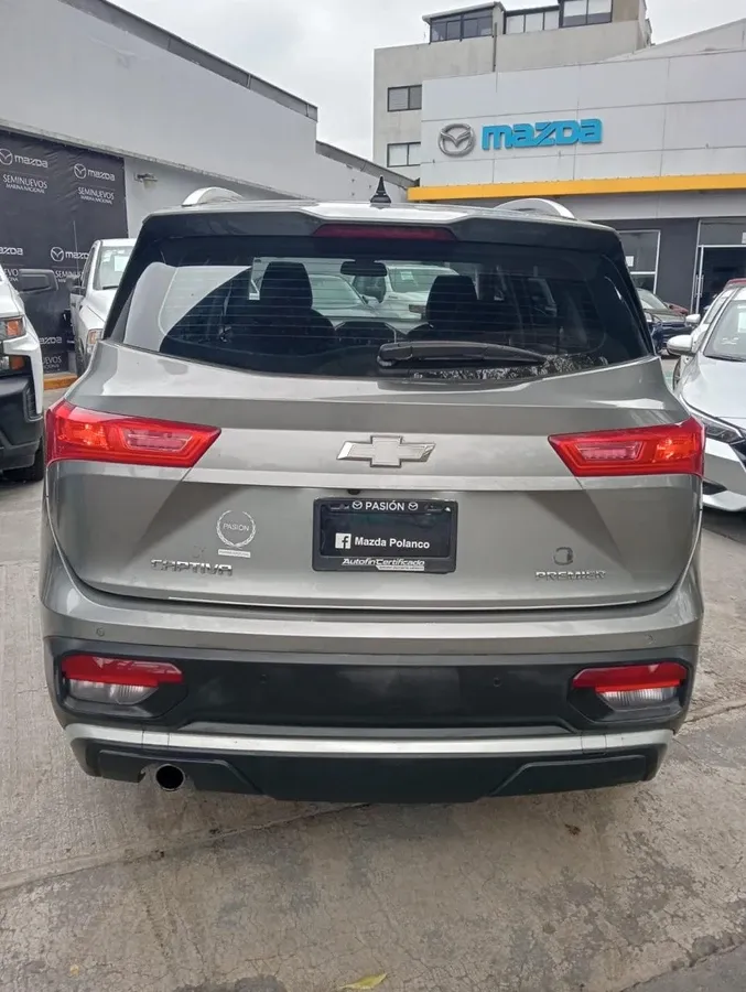 Fotografía en tamaño completo