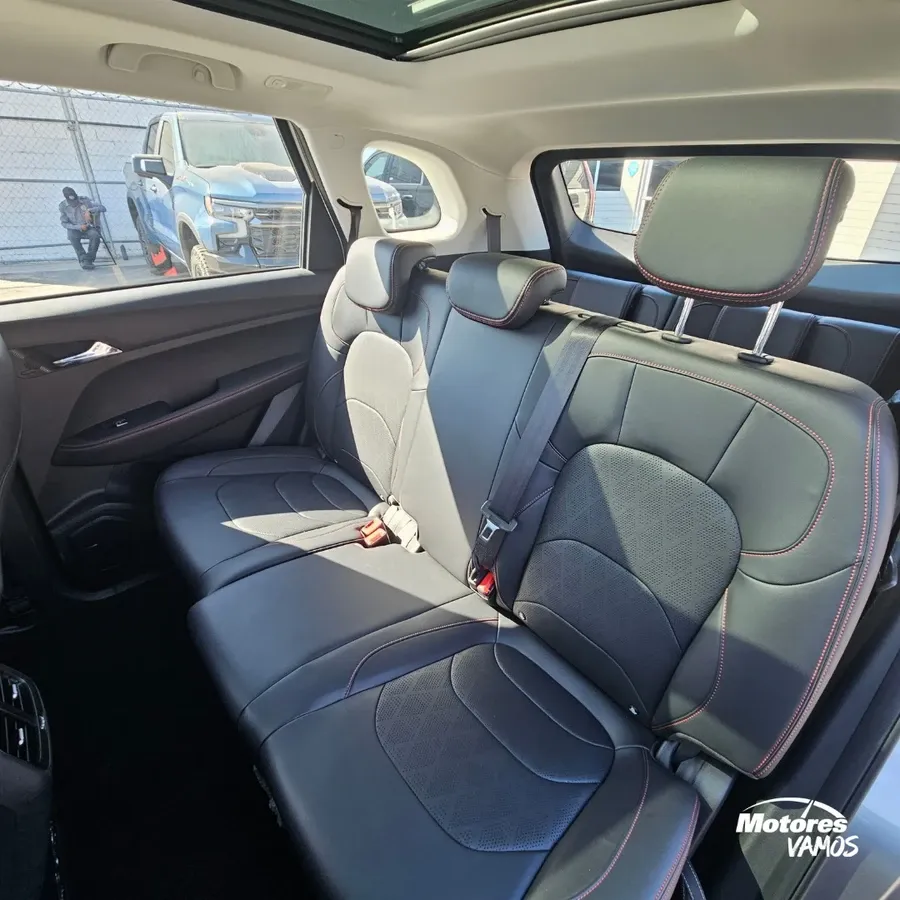 Fotografía en tamaño completo