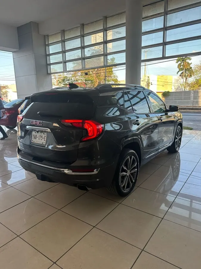 Fotografía en tamaño completo