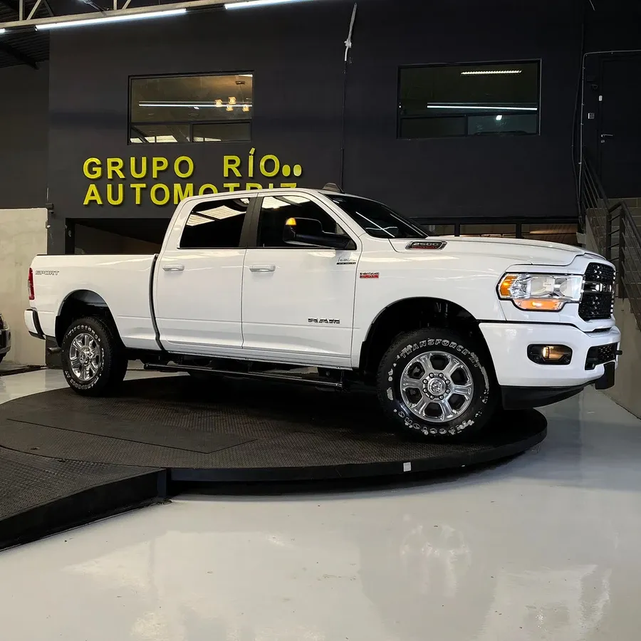 Fotografía en tamaño completo