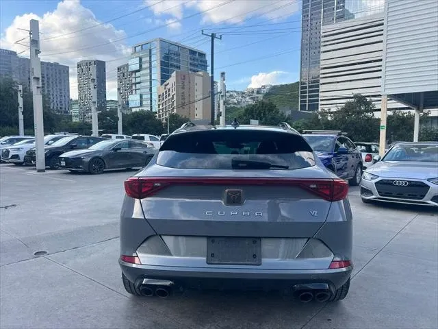 Fotografía en tamaño completo