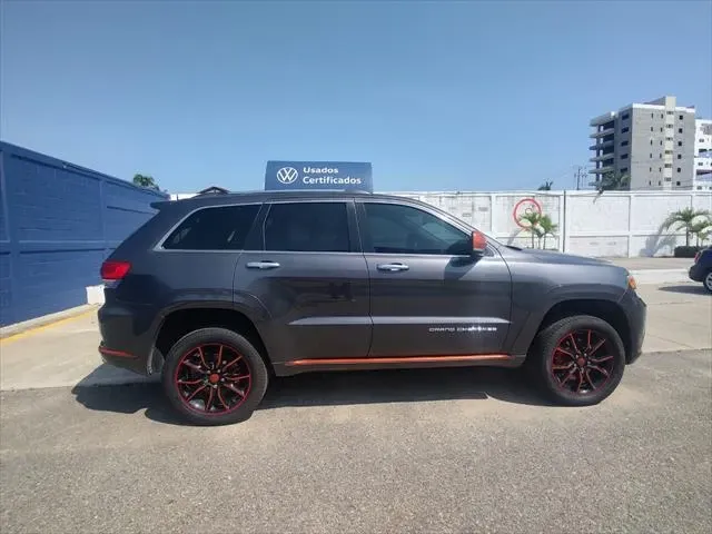 Fotografía en tamaño completo