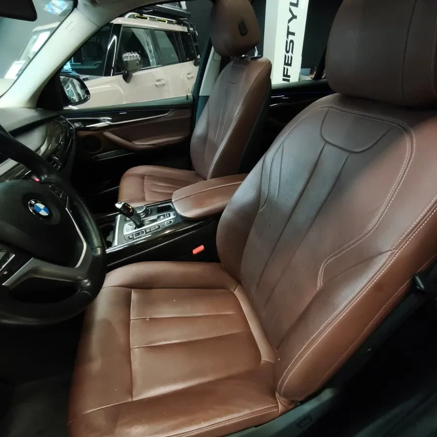 Fotografía en tamaño completo