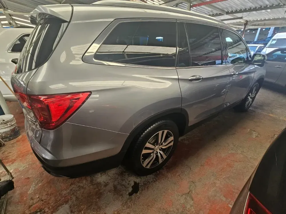 Fotografía en tamaño completo