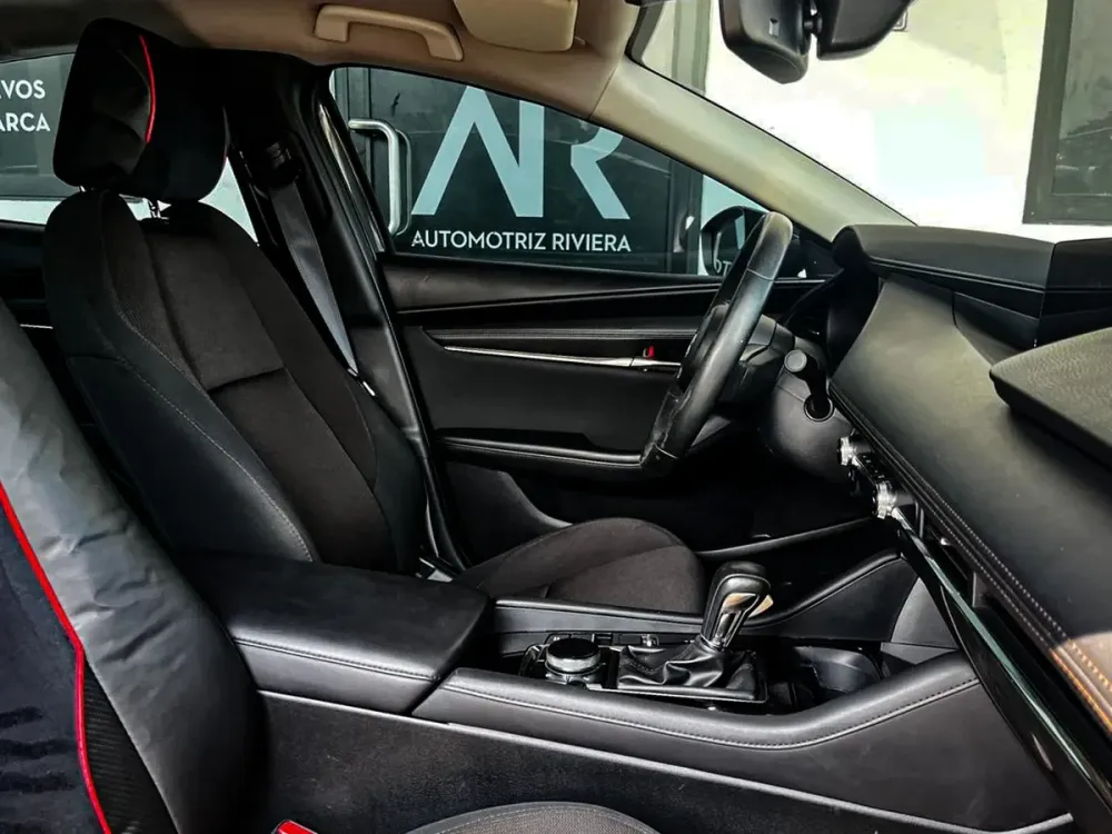 Fotografía en tamaño completo