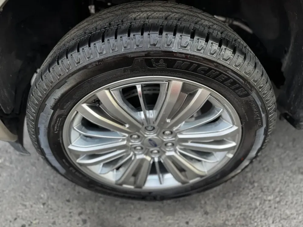 Fotografía en tamaño completo