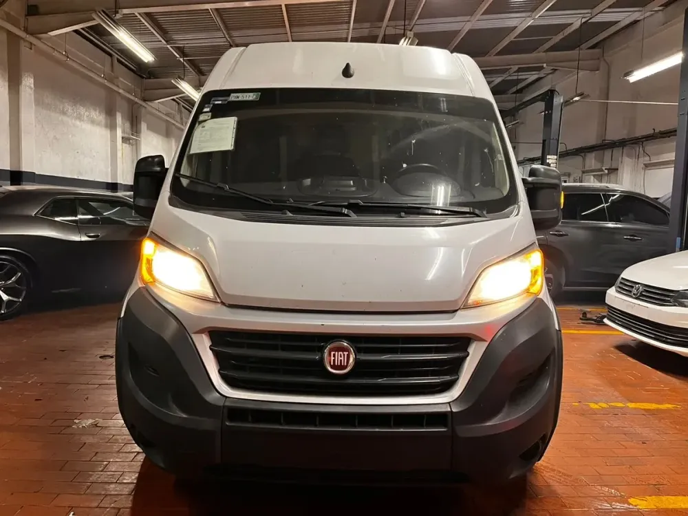 Fotografía en tamaño completo