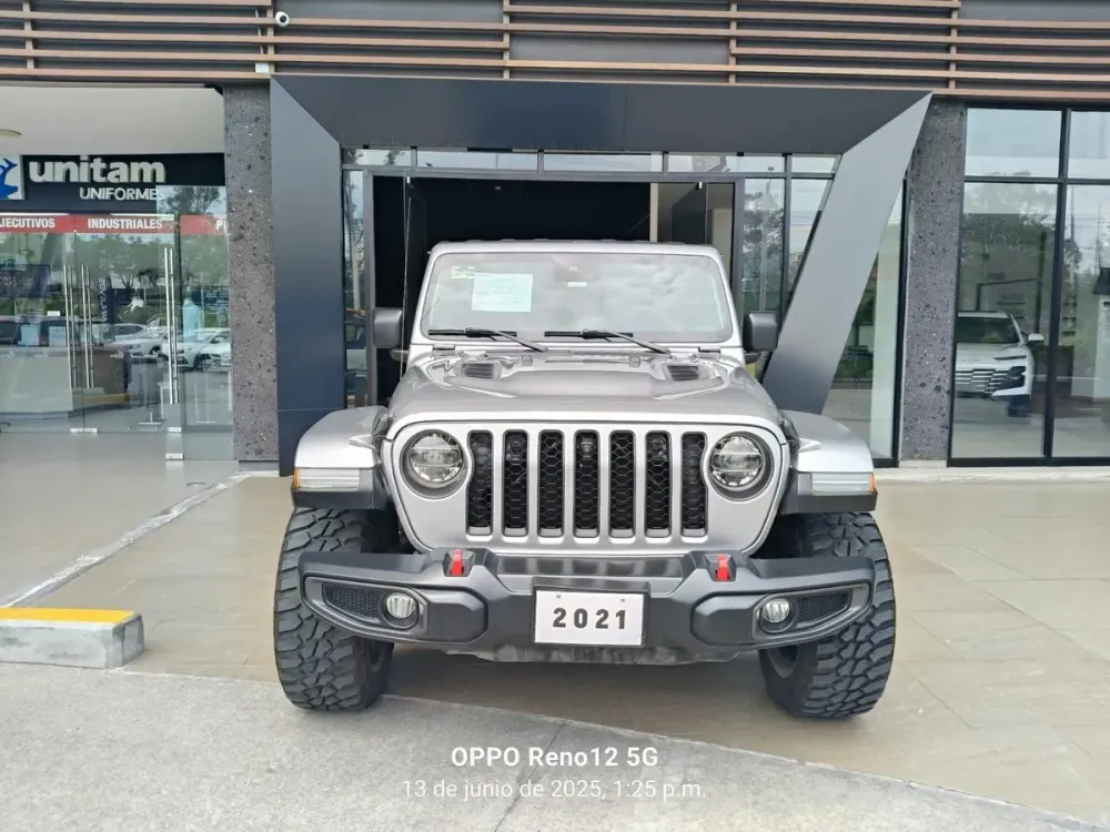 Fotografía en tamaño completo