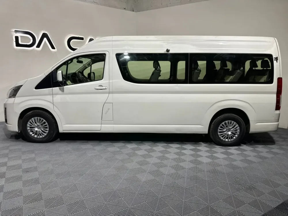 Fotografía en tamaño completo