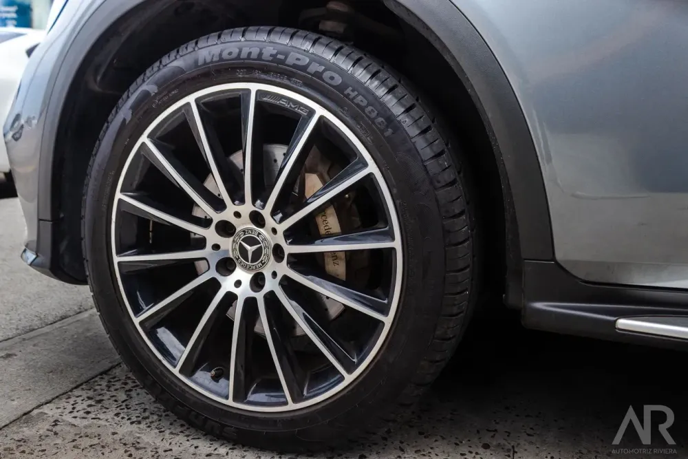 Fotografía en tamaño completo