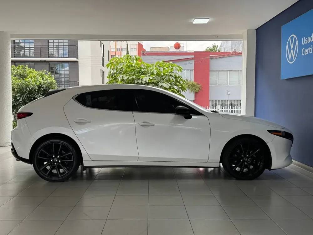 Fotografía en tamaño completo