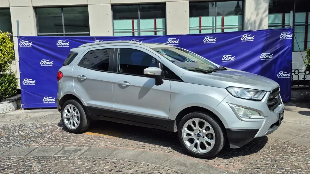 Fotografía en tamaño completo