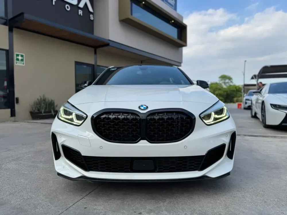 Fotografía en tamaño completo