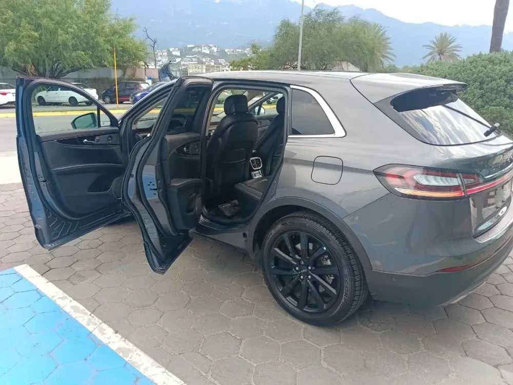 Fotografía en tamaño completo