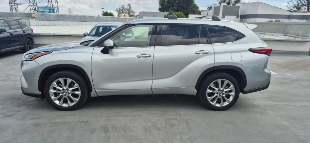 Fotografía en tamaño completo