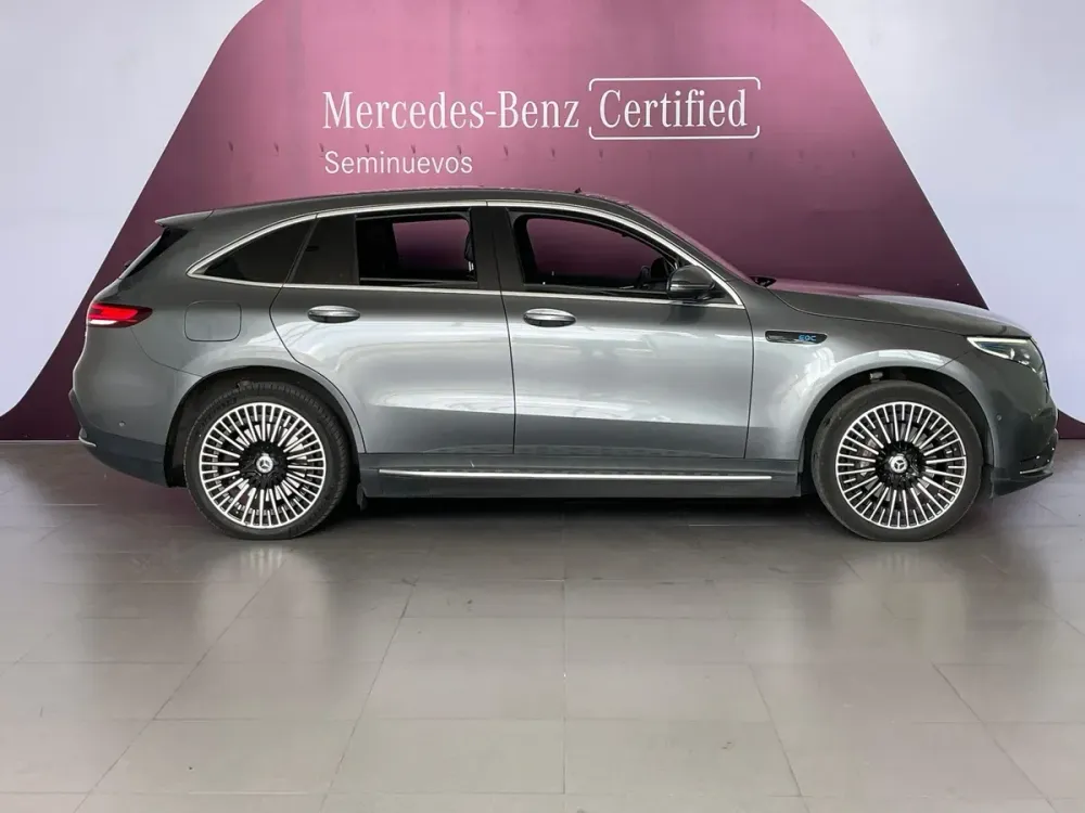 Fotografía en tamaño completo