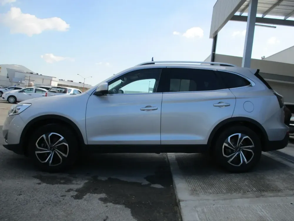 Fotografía en tamaño completo