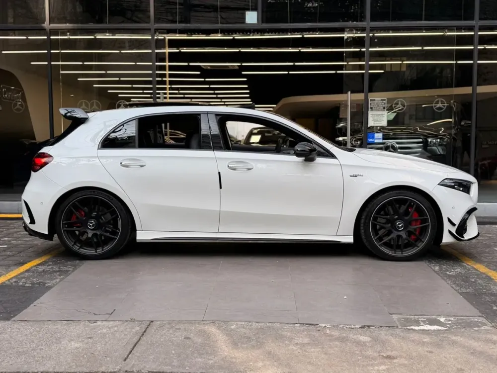 Fotografía en tamaño completo