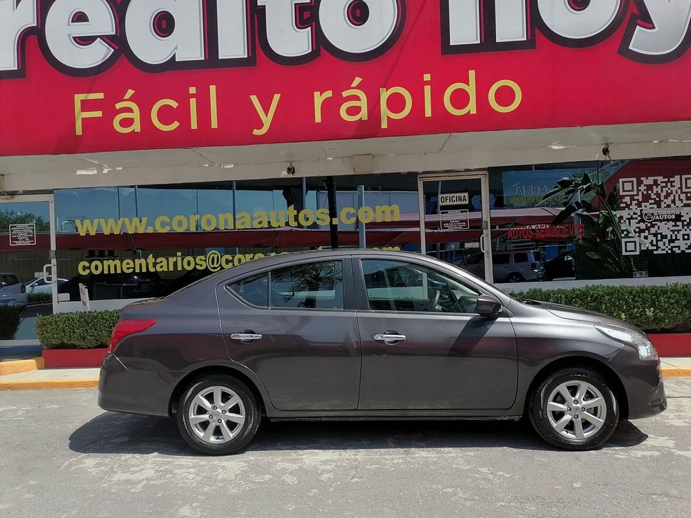 Fotografía en tamaño completo