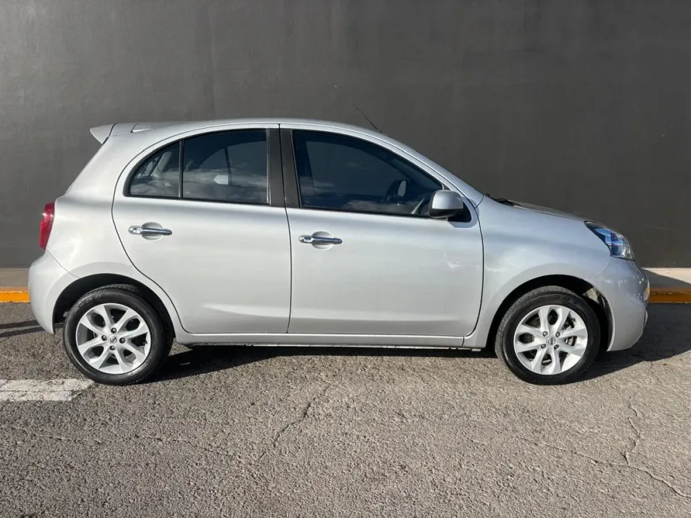 Fotografía en tamaño completo