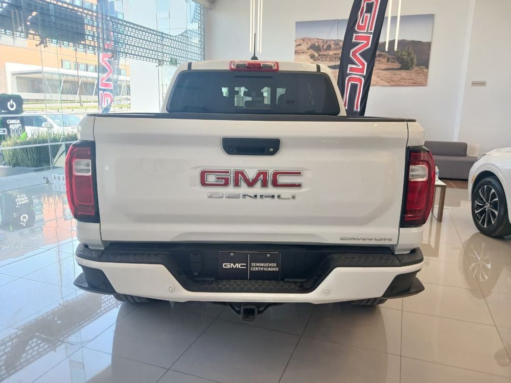 Fotografía en tamaño completo