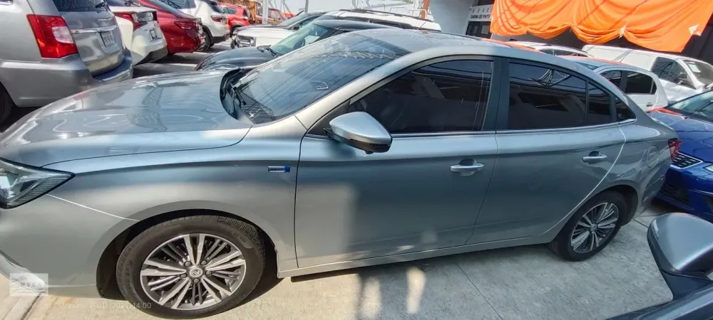 Fotografía en tamaño completo