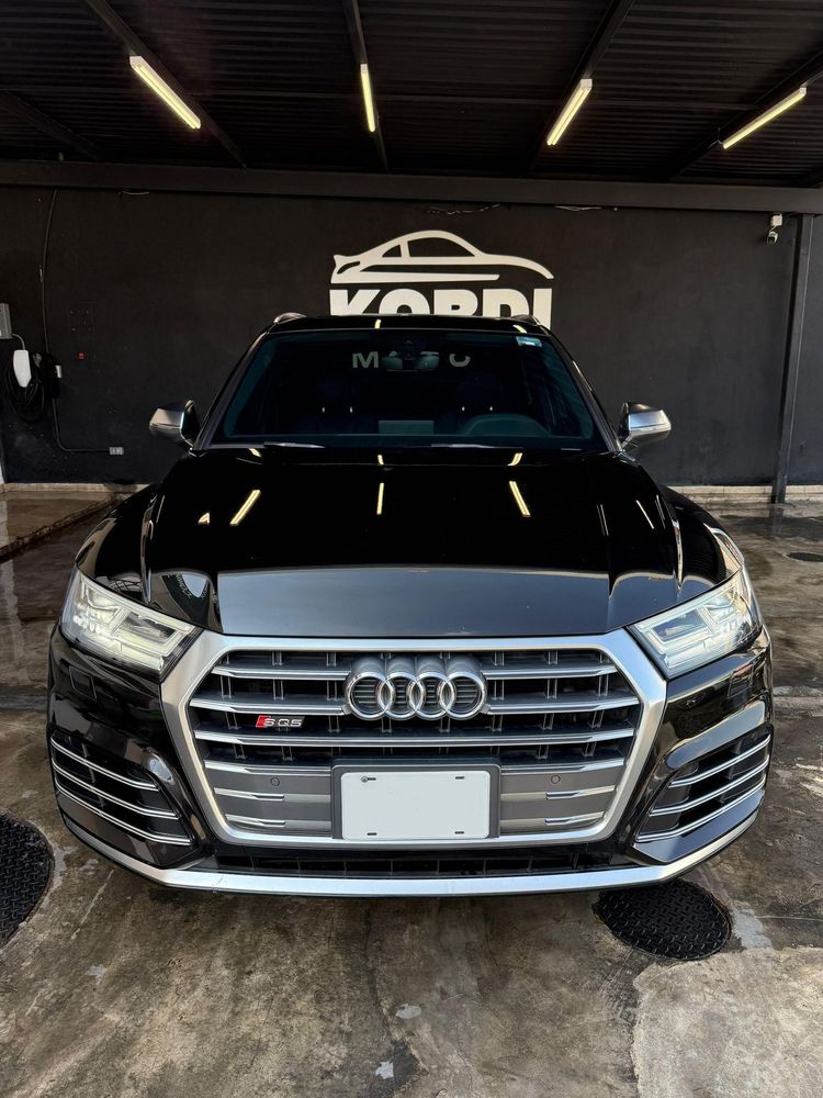 Fotografía en tamaño completo