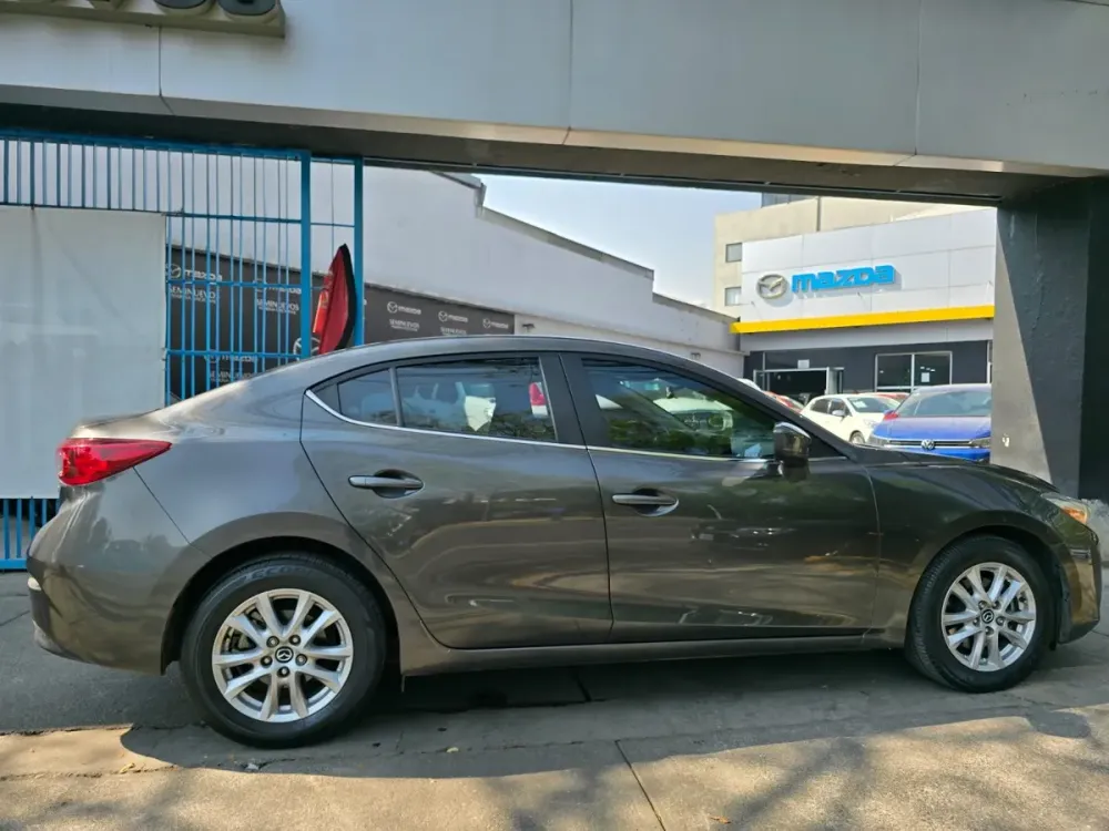 Fotografía en tamaño completo