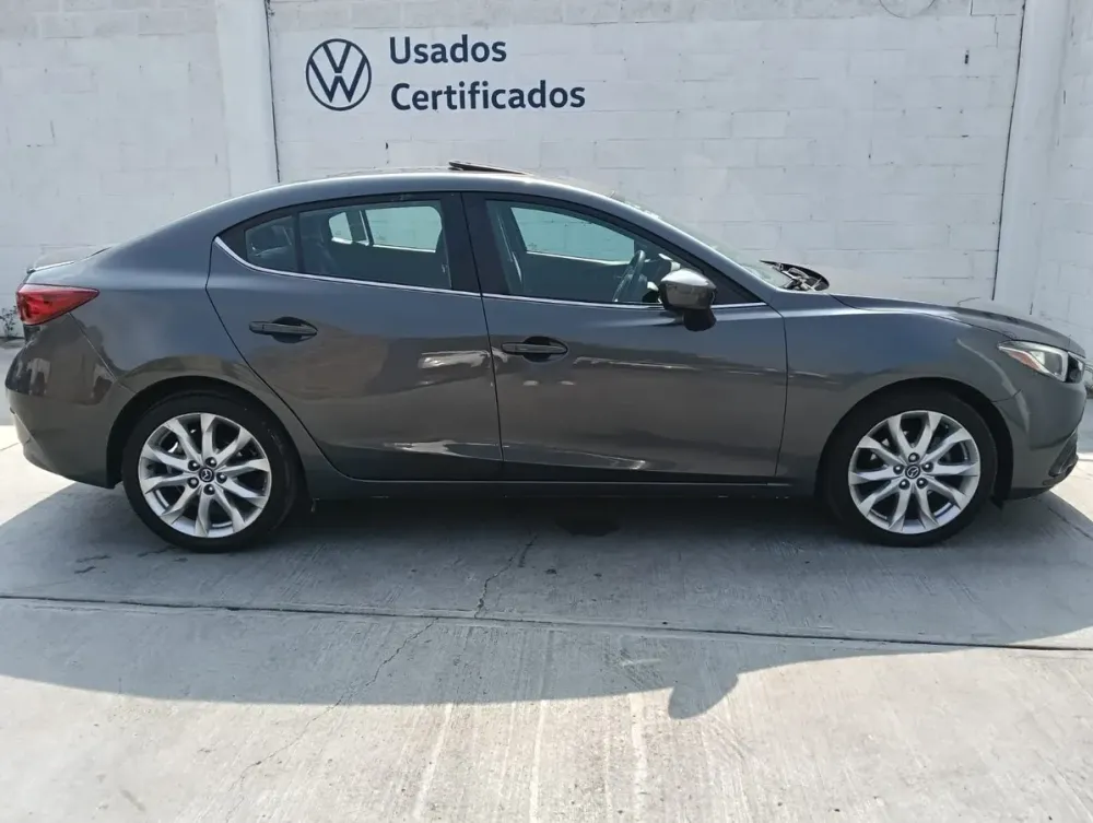 Fotografía en tamaño completo