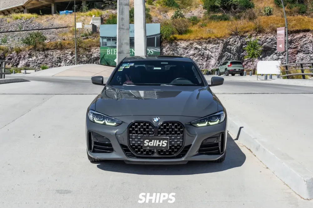 Fotografía en tamaño completo