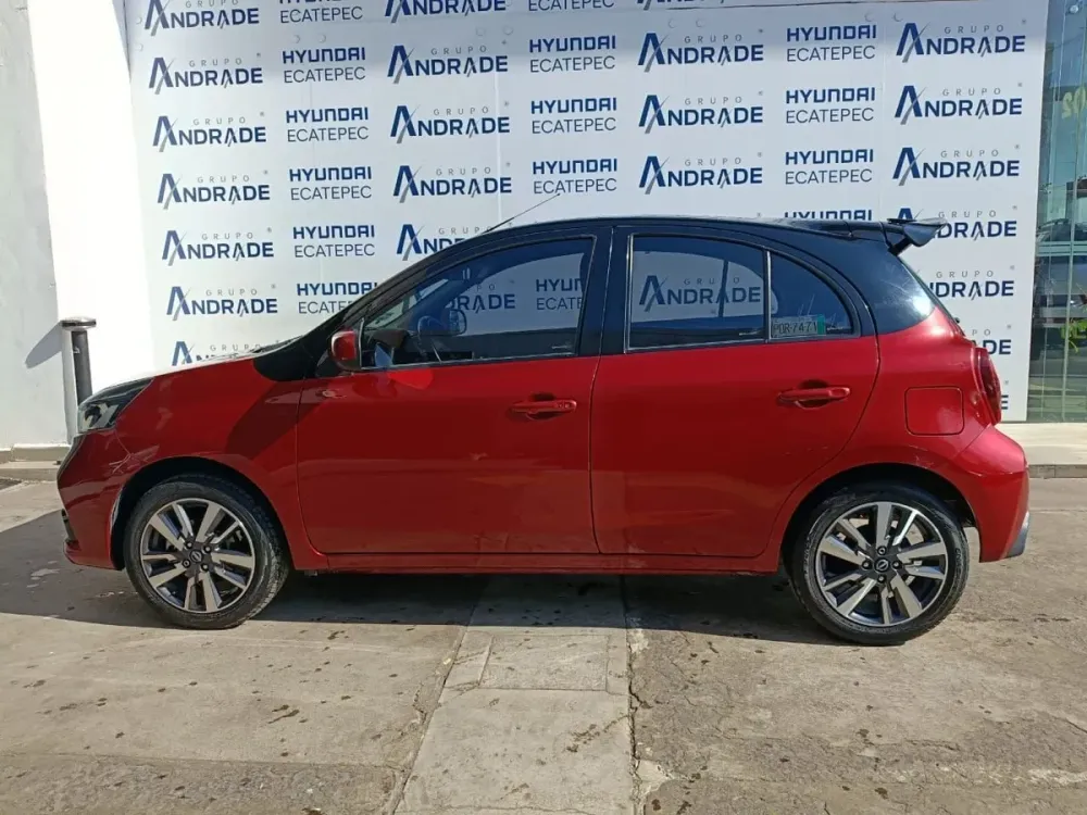 Fotografía en tamaño completo