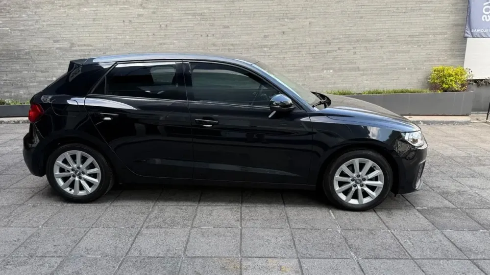 Fotografía en tamaño completo