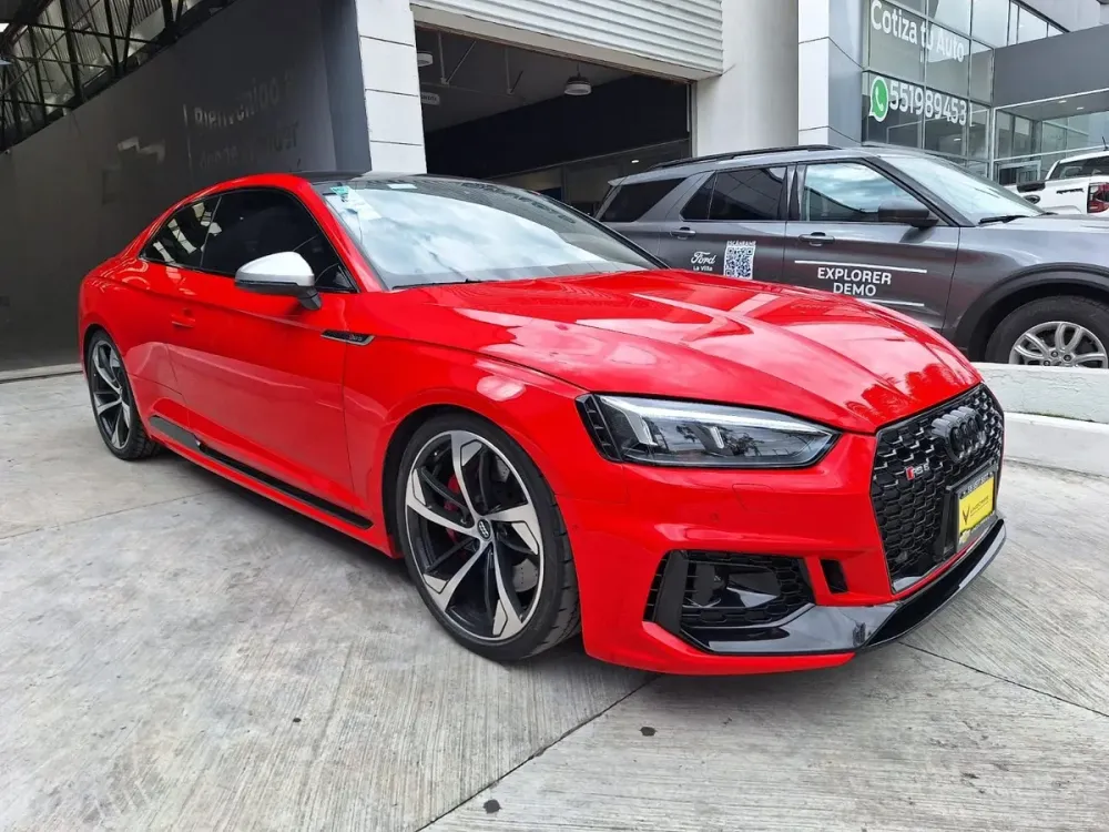 Fotografía en tamaño completo