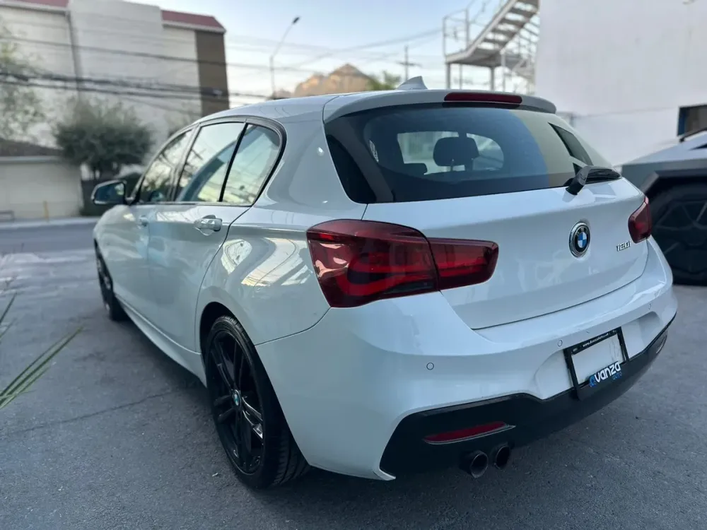 Fotografía en tamaño completo