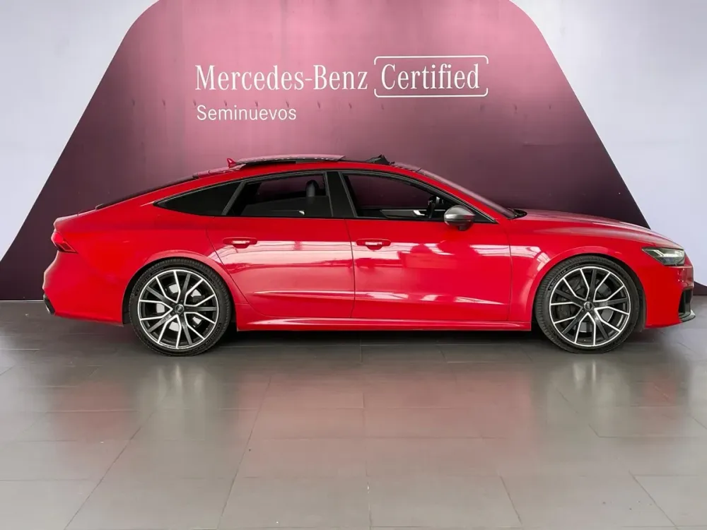 Fotografía en tamaño completo