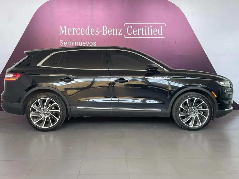 Fotografía en tamaño completo