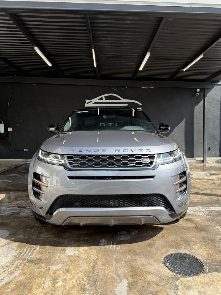 Fotografía en tamaño completo