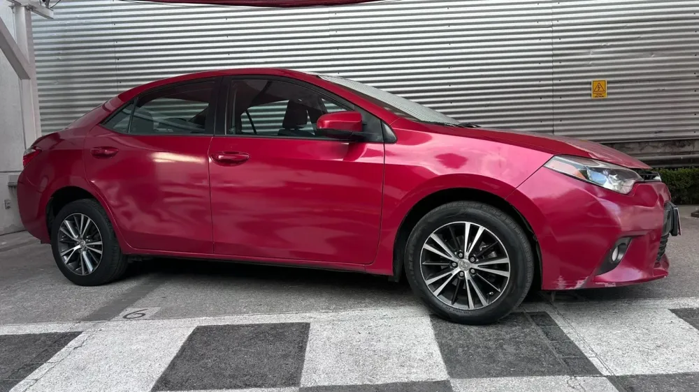 Fotografía en tamaño completo