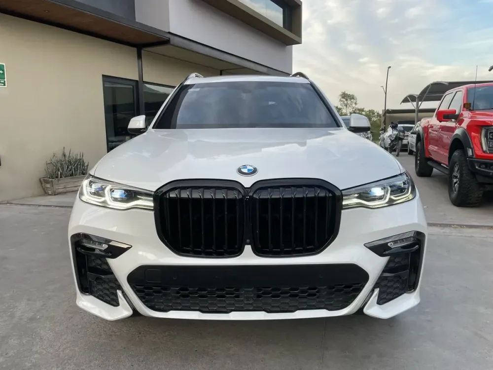 Fotografía en tamaño completo