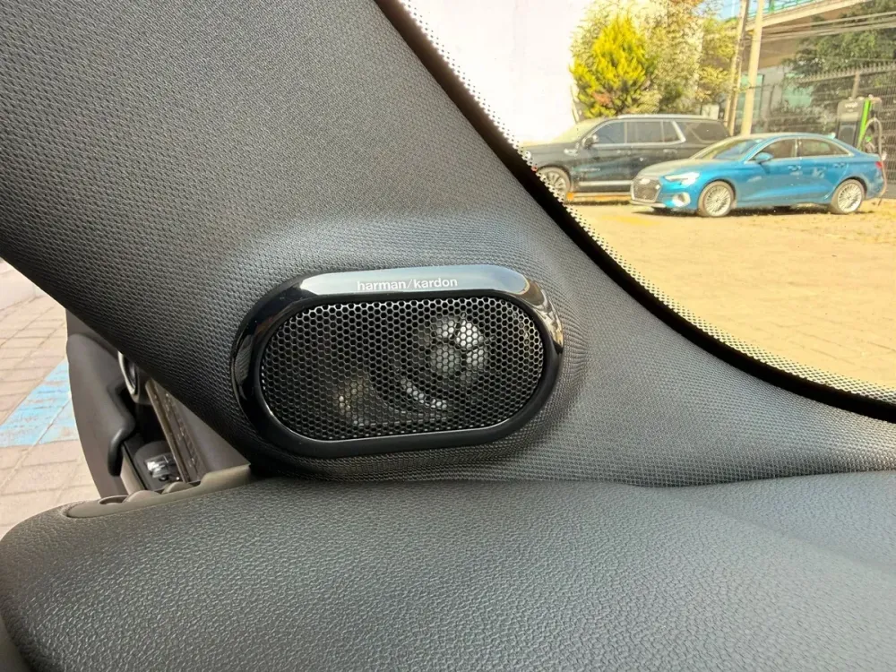 Fotografía en tamaño completo