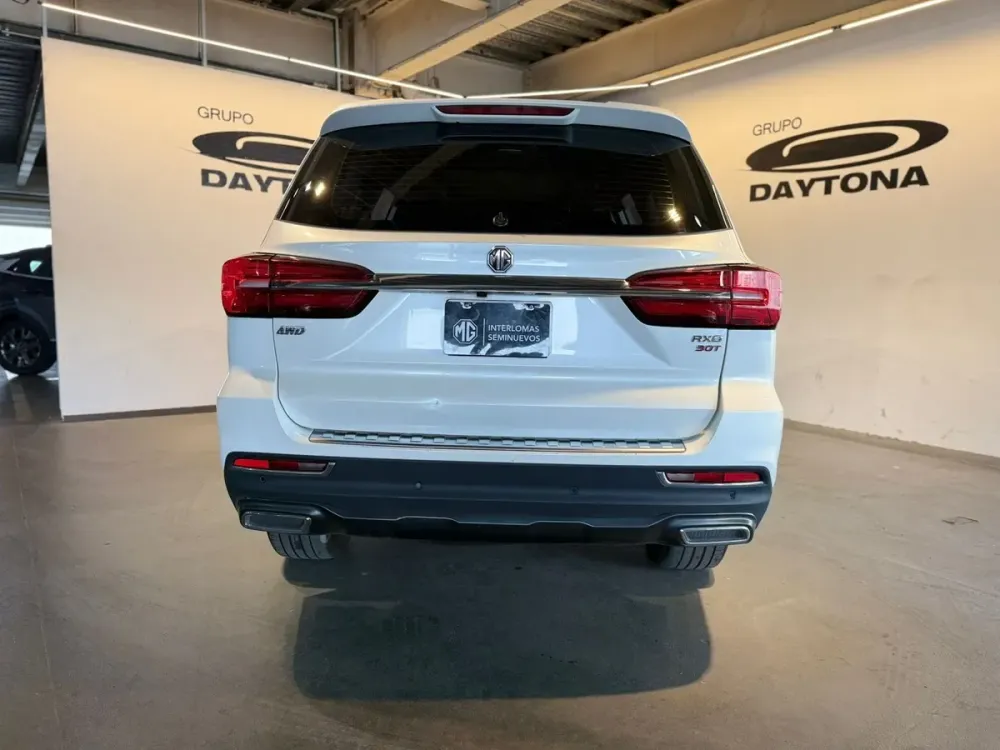 Fotografía en tamaño completo