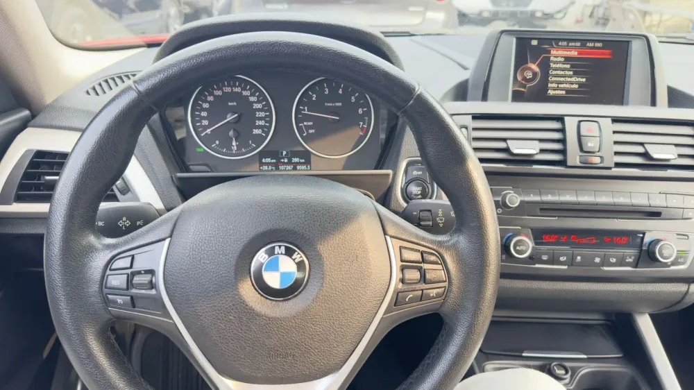 Fotografía en tamaño completo