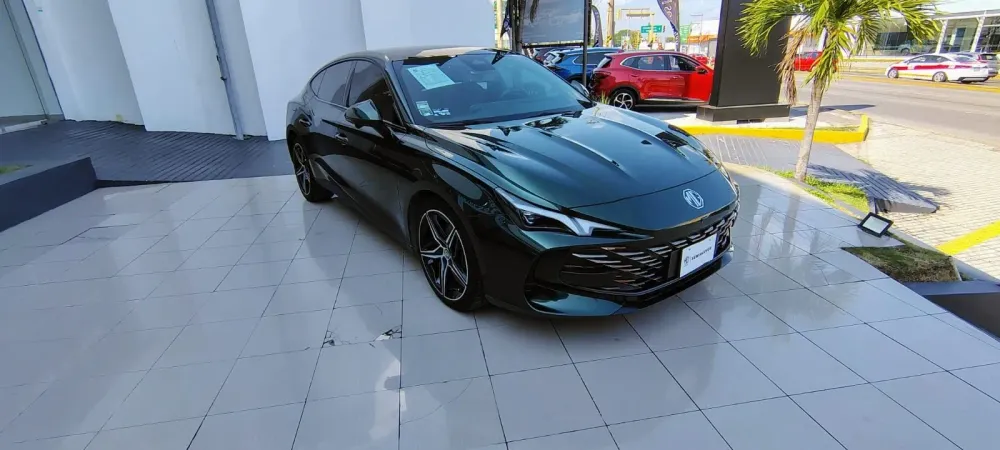 Fotografía en tamaño completo